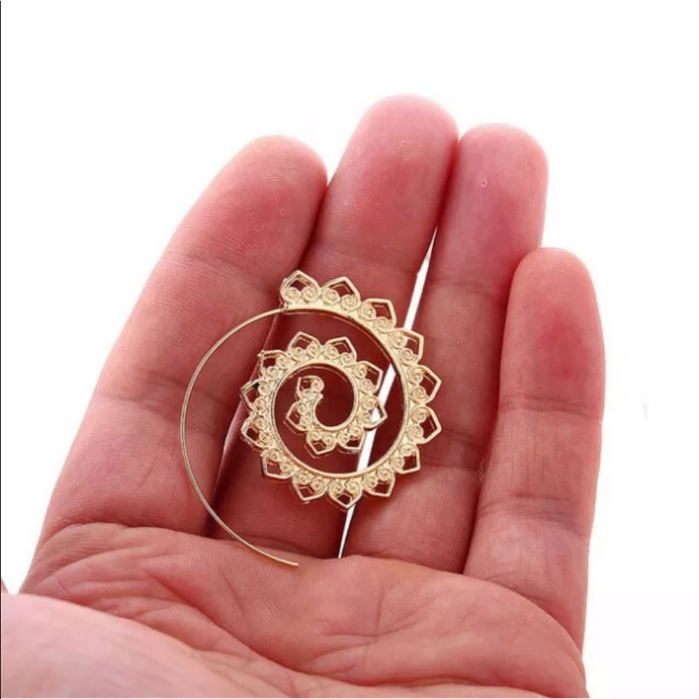 New Yellow Gold Sun Sunflower Sun Hoop Earrings - Picture 3 of 4
